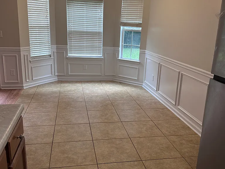 11124 James Madison Dr — Photo 7