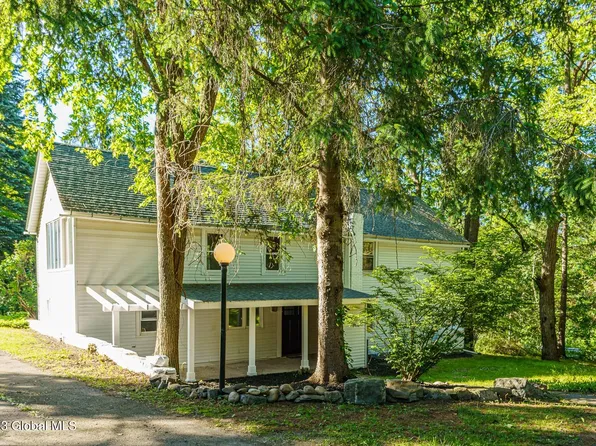 192 Old Route 66, Averill Park, NY 12018