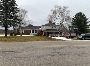 2203 Intertown Rd, Petoskey, MI 49770