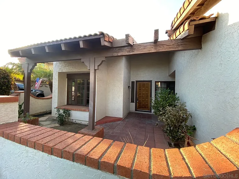 12592 Heatherfield Ln — Photo 7