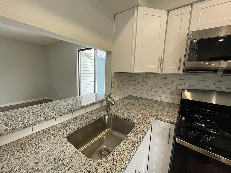 1909 Woodbridge Commons Way — Photo 18