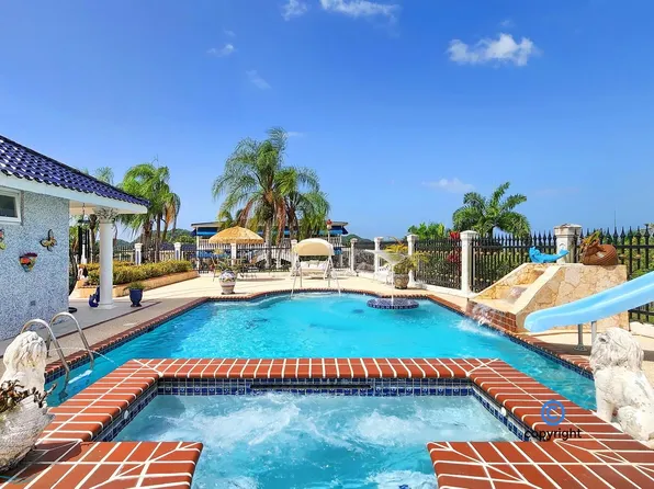 93 Calle Ceiba Urb Haciendas, Toa Alta, PR 00953