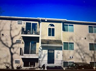 663 Metacom Ave #1, Warren, RI 02885