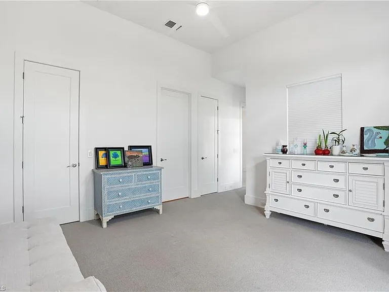 14831 Dockside Ln — Photo 16