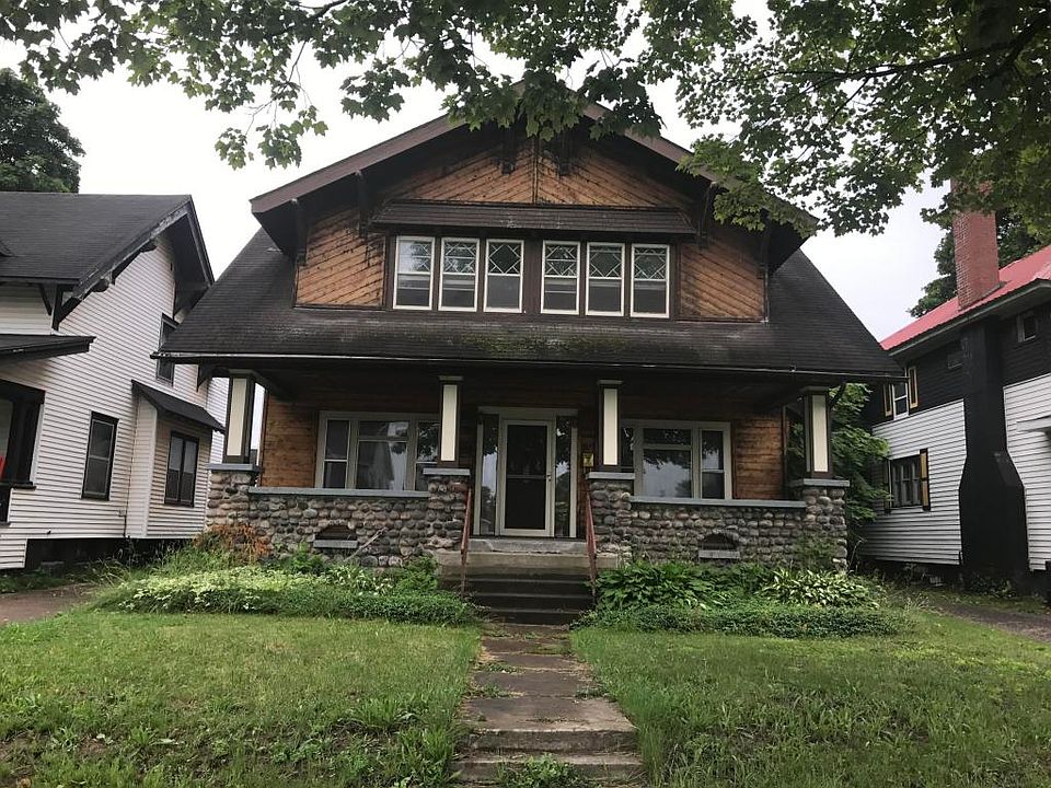 1st image of 420 Carrie St