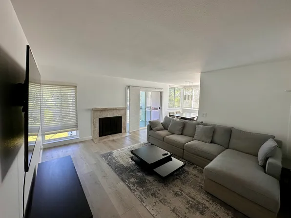 1041 Shell Blvd, Foster City, CA