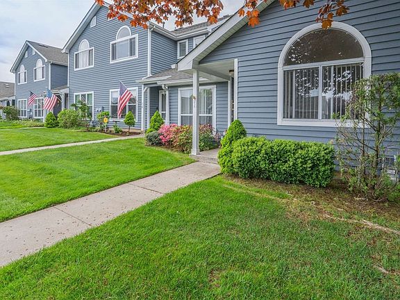 5th image of 818 Birchwood Park Dr