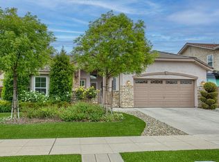 2267 Graybark Ave, Clovis, CA