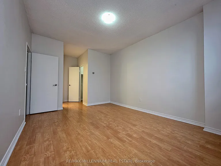 175 Hilda Ave #102 — Photo 48