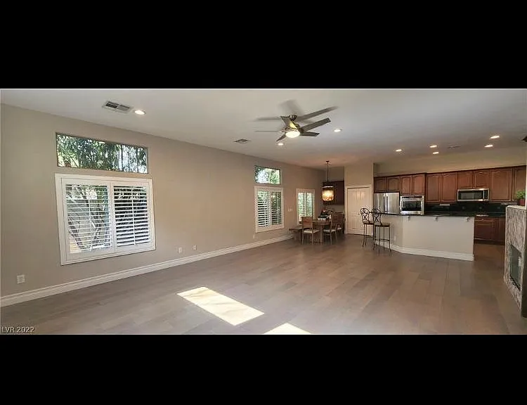 488 Rapid Falls St — Photo 4