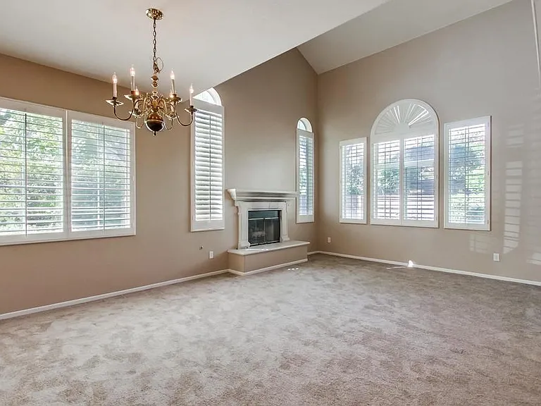 1879 Matin Cir #140 — Photo 13