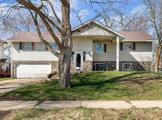 114 6th Ave NW, Waseca, MN 56093