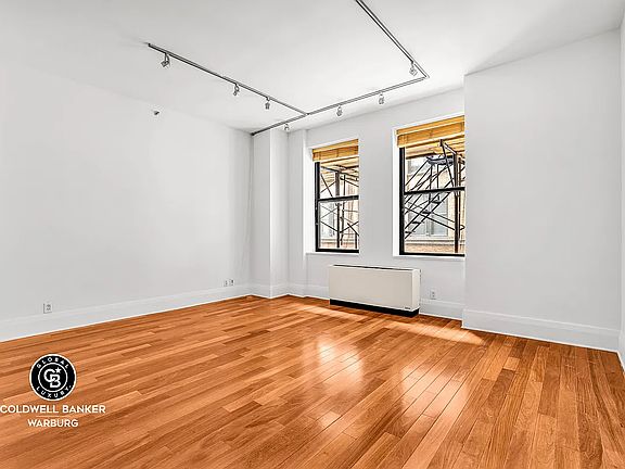 3rd image of 71 Nassau St APT 3B