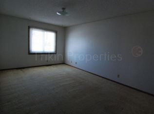1164 Sterling St N, Maplewood, MN 55119
