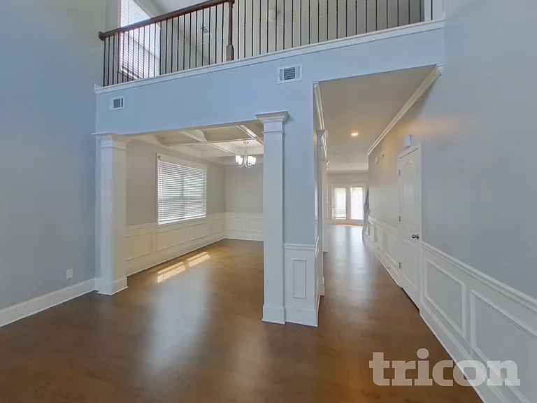 7064 Demeter Dr — Photo 2