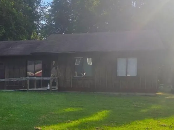 125 Harrison Ave, Swanton, OH 43558