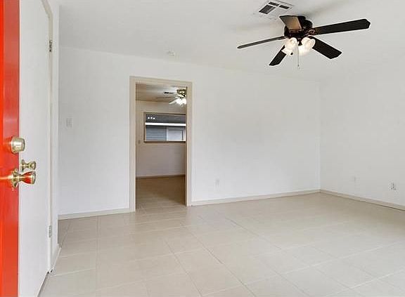 3rd image of 184 Valentine Dr