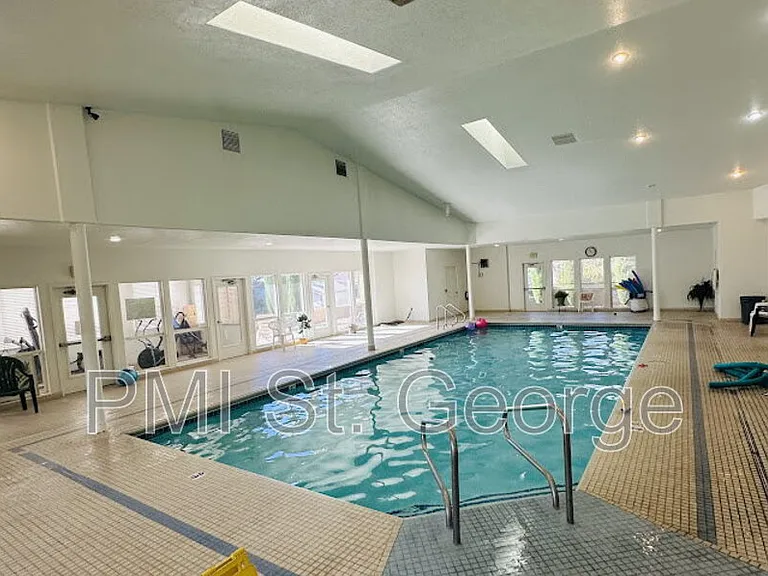 2990 E Riverside Dr #38 — Photo 9