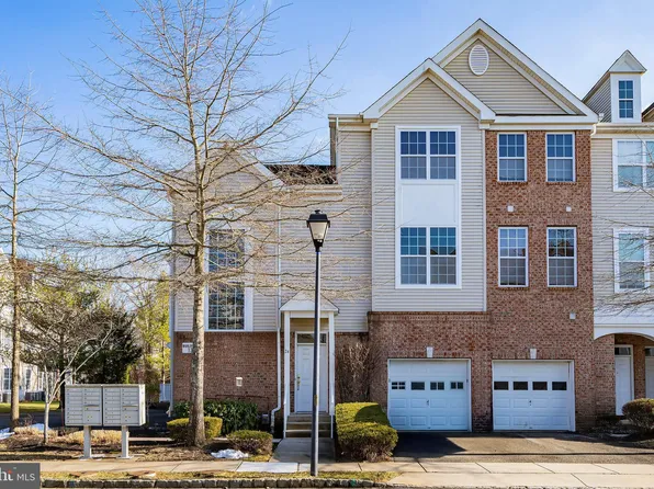 24 Farrah Dr, Manahawkin, NJ 08050