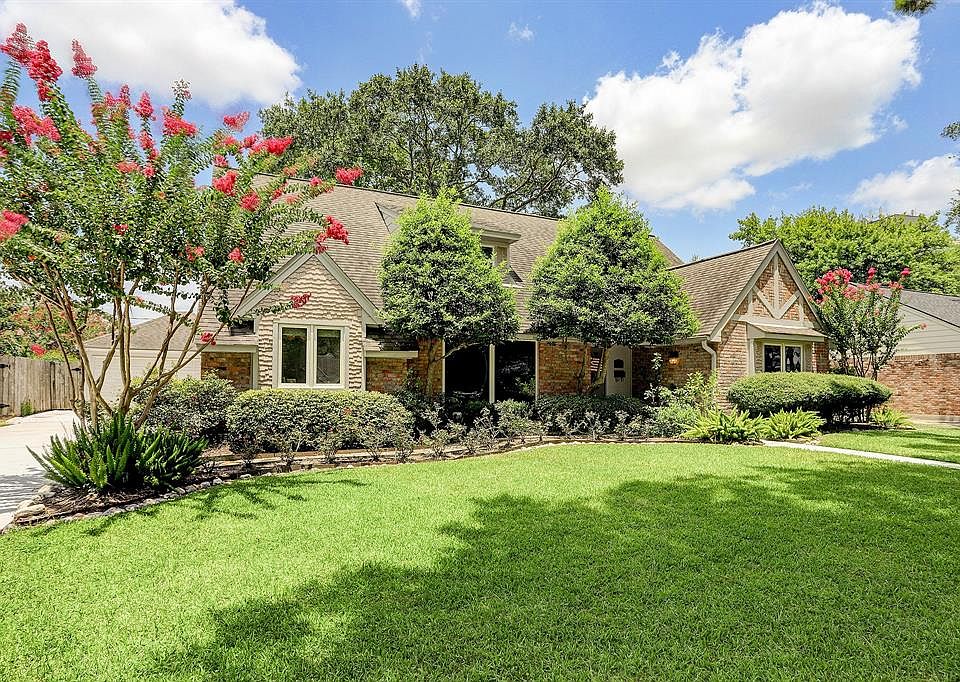 1st image of 12718 Trail Hollow Dr