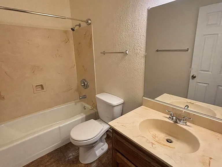 2586 S Quirt Cir #3 — Photo 7