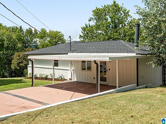 4th image of 1109 Hardwick Ln