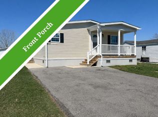 411 Birchwood Dr, Lockport, NY