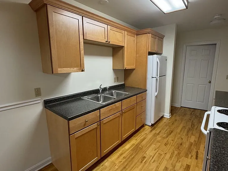 31 Sumner Ln #C — Photo 22