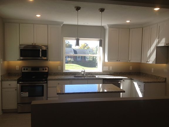 2nd image of 10049 Elise Dr