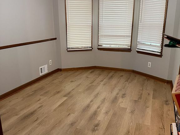 5th image of 8282 Dawn Dr
