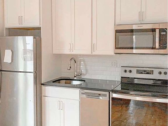 5th image of 141 Greene Ave #2LL