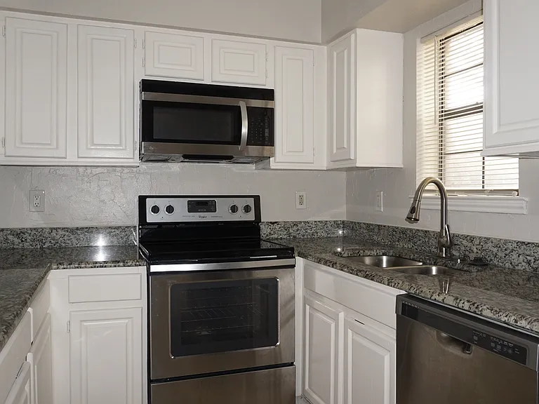 2728 Copper Creek Dr #107 — Photo 8
