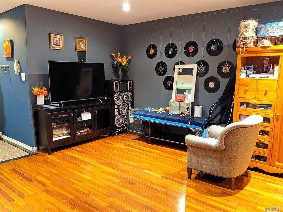 1st image of 104 21st #39AVE-4D