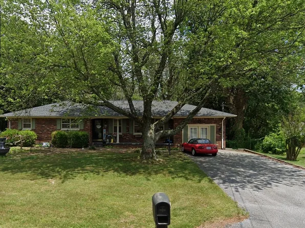 142 Milton Dr, Paducah, KY 42003