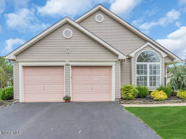 2745 Brookdale Court, Toms River, NJ 08755