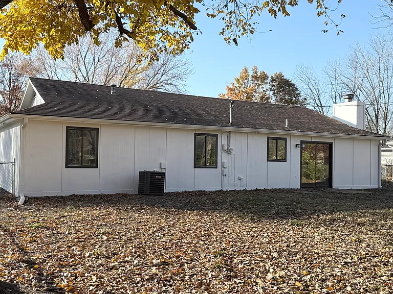 2428 Brookside Dr — Photo 20