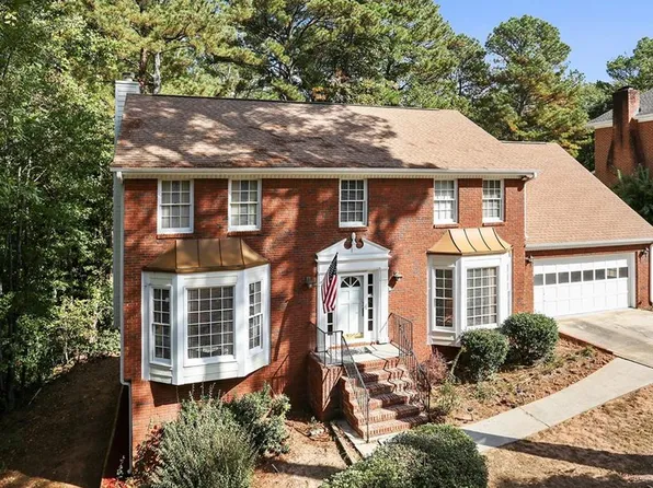 2388 Dakota Trl, Lilburn, GA 30047