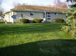 10 Mayes Mdw, Centralia, MO 65240
