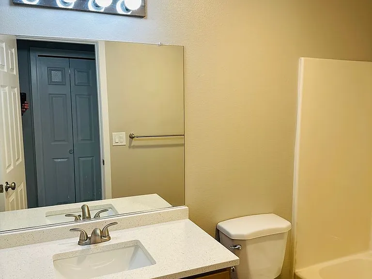 710 SE 135th Ct — Photo 20