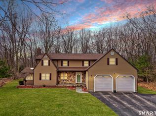 4 Alison Court, Prospect, CT 06712