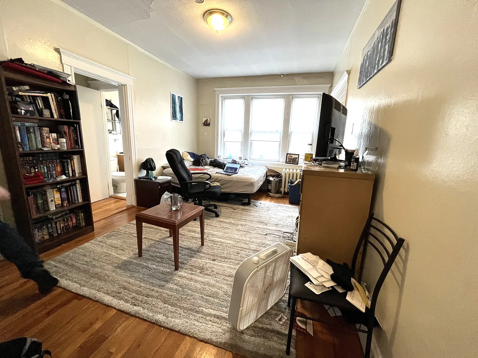 Studio, 375 sqft, $2,050 — Photo 1