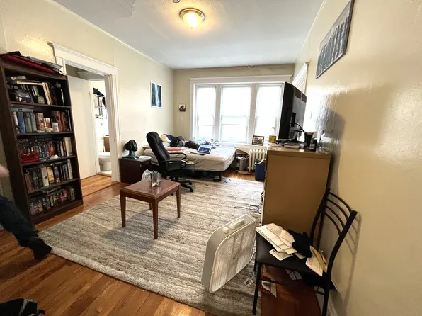 240 Kelton St #18, Allston, MA 02134