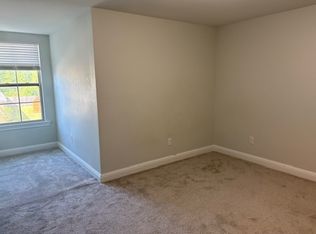 259 Lake Breeze Dr, Baton Rouge, LA 70820