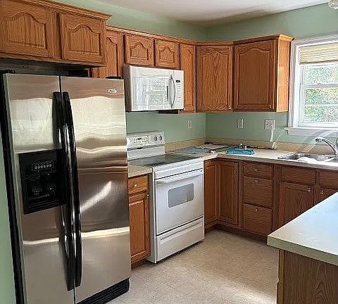 5th image of 223 Amblewood Way #223
