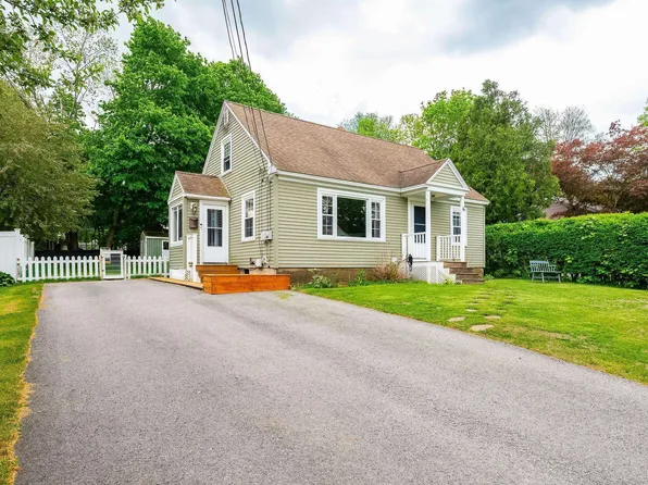 6 Howe Street, Rochester, NH 03867