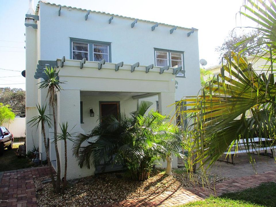 1st image of 3 Clarendon Ct