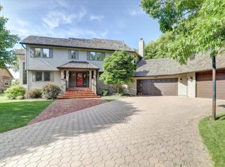 4554 Lake Park Ct, Eagan, MN 55122
