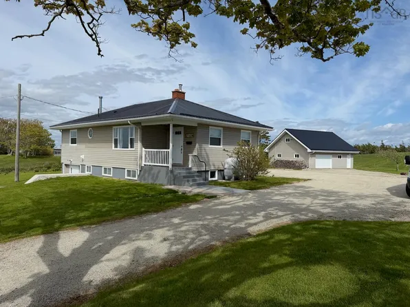 3160 Main Shore Rd, Yarmouth, NS B5A 5V5