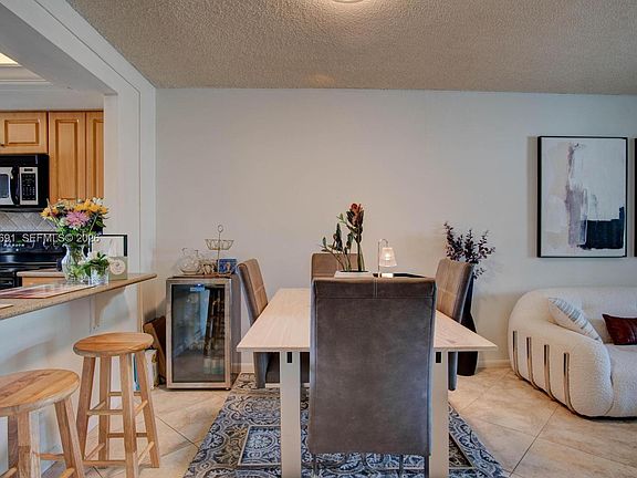 4th image of 1900 Alamanda Dr APT 108