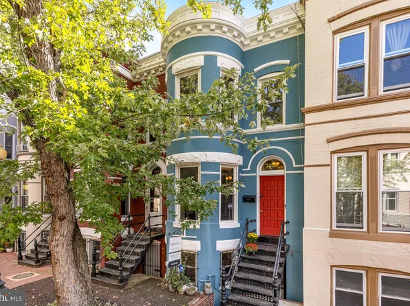 1213 Linden Pl NE, Washington, DC 20002
